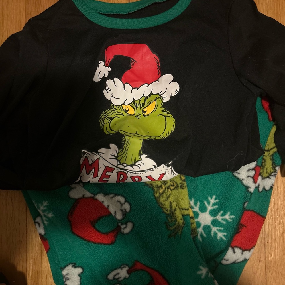 Grinch Christmas Pajama Set